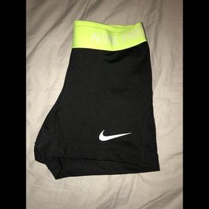 NIKE PRO SHORTS